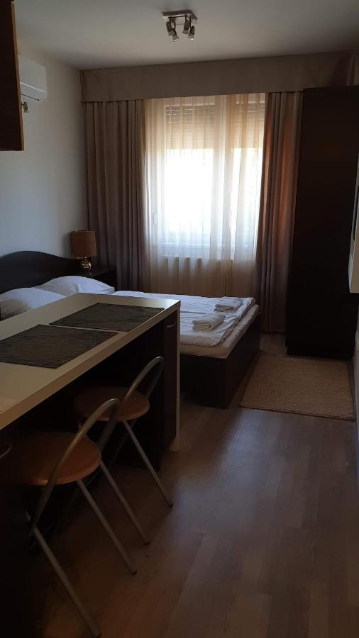 Keller Arany Apartmanok Гайдусобосло Екстер'єр фото